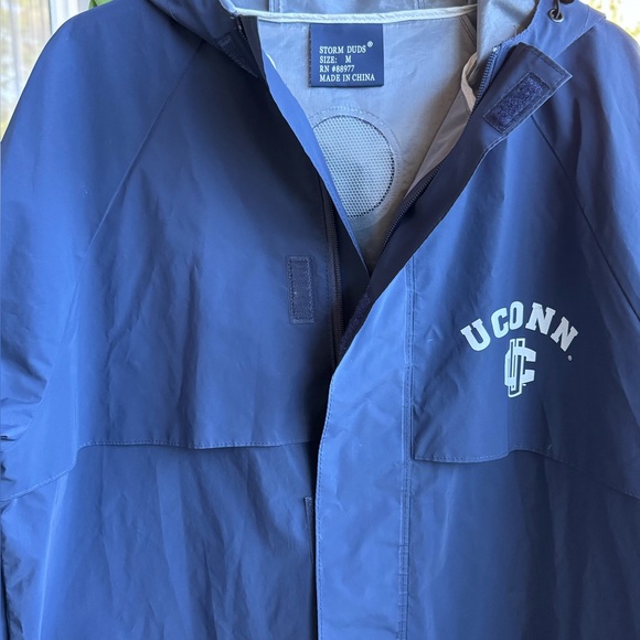 UCONN Huskies Basketball Blue Hooded Rain Jacket Storm Duds Unisex Size M Gift - Picture 16 of 16